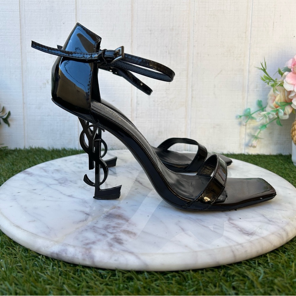 Saint Laurent
Opyum black patent leather heels size 40 US 10 preowned - Picture 7 of 16